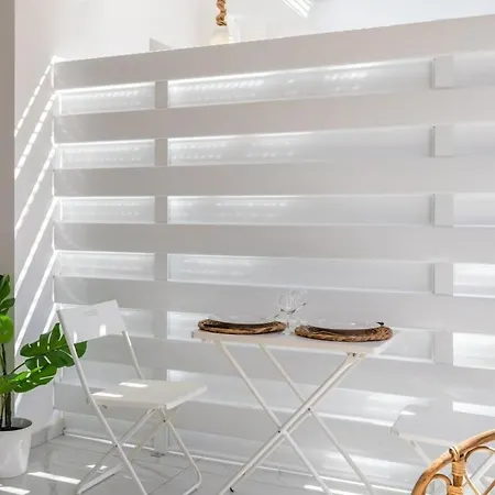Apartment Sunstone - Cozy W Terrace In Larnaca