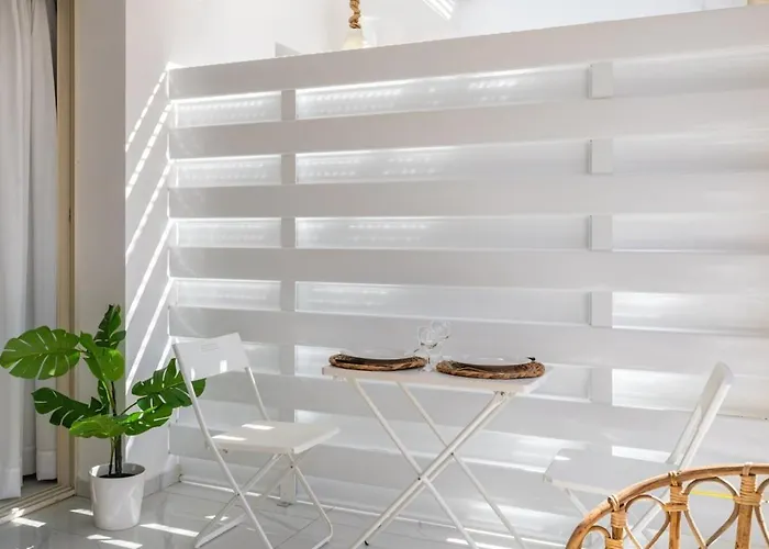 Apartment Sunstone - Cozy W Terrace In Larnaca