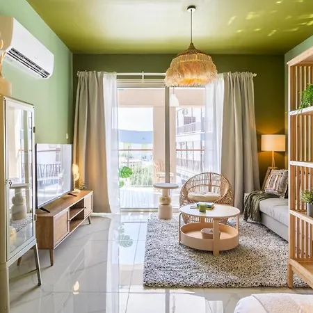Sunstone - Cozy W Terrace In شقة *